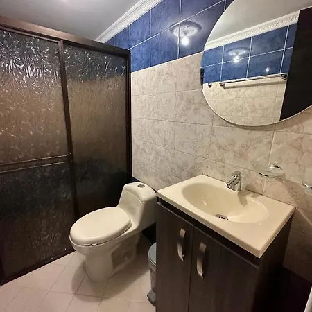 Acogedor Apartamento Cerca Al Centro De Medellin Exterior photo